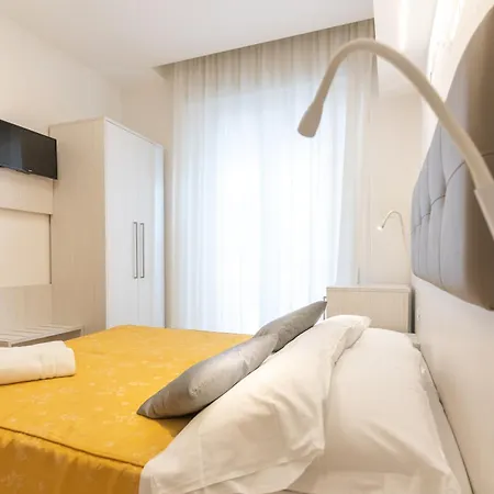 Dusseldorf 3*