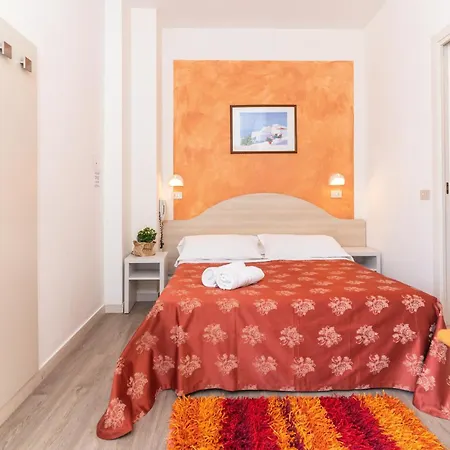 Dusseldorf Hotel 3*