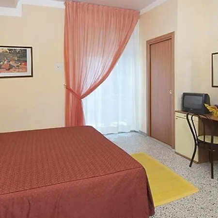 Dusseldorf 3* Rimini