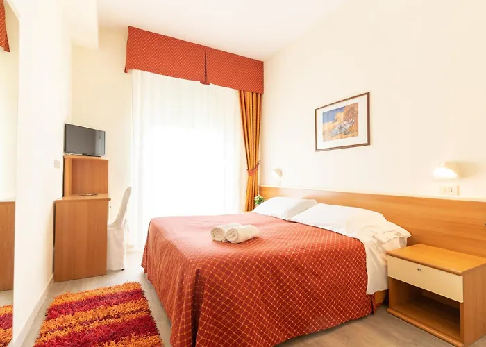 Dusseldorf 3* רימיני