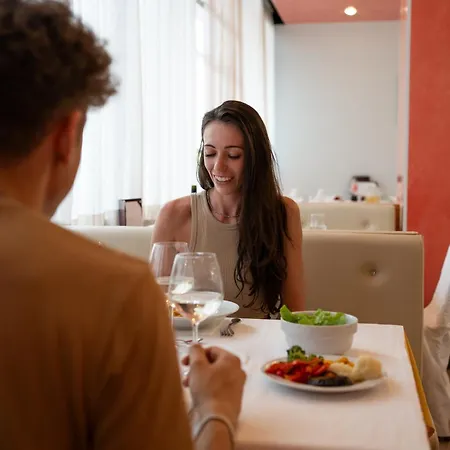 Dusseldorf Hotel Rimini