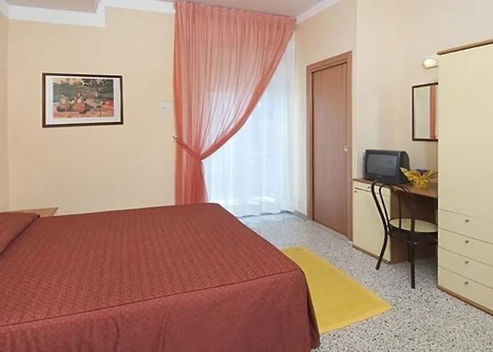 Dusseldorf 3* רימיני