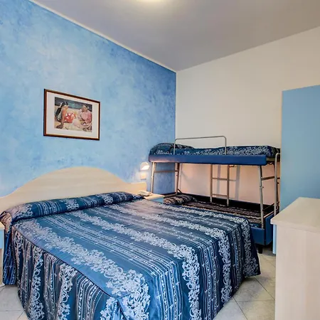 Dusseldorf Otel Rimini